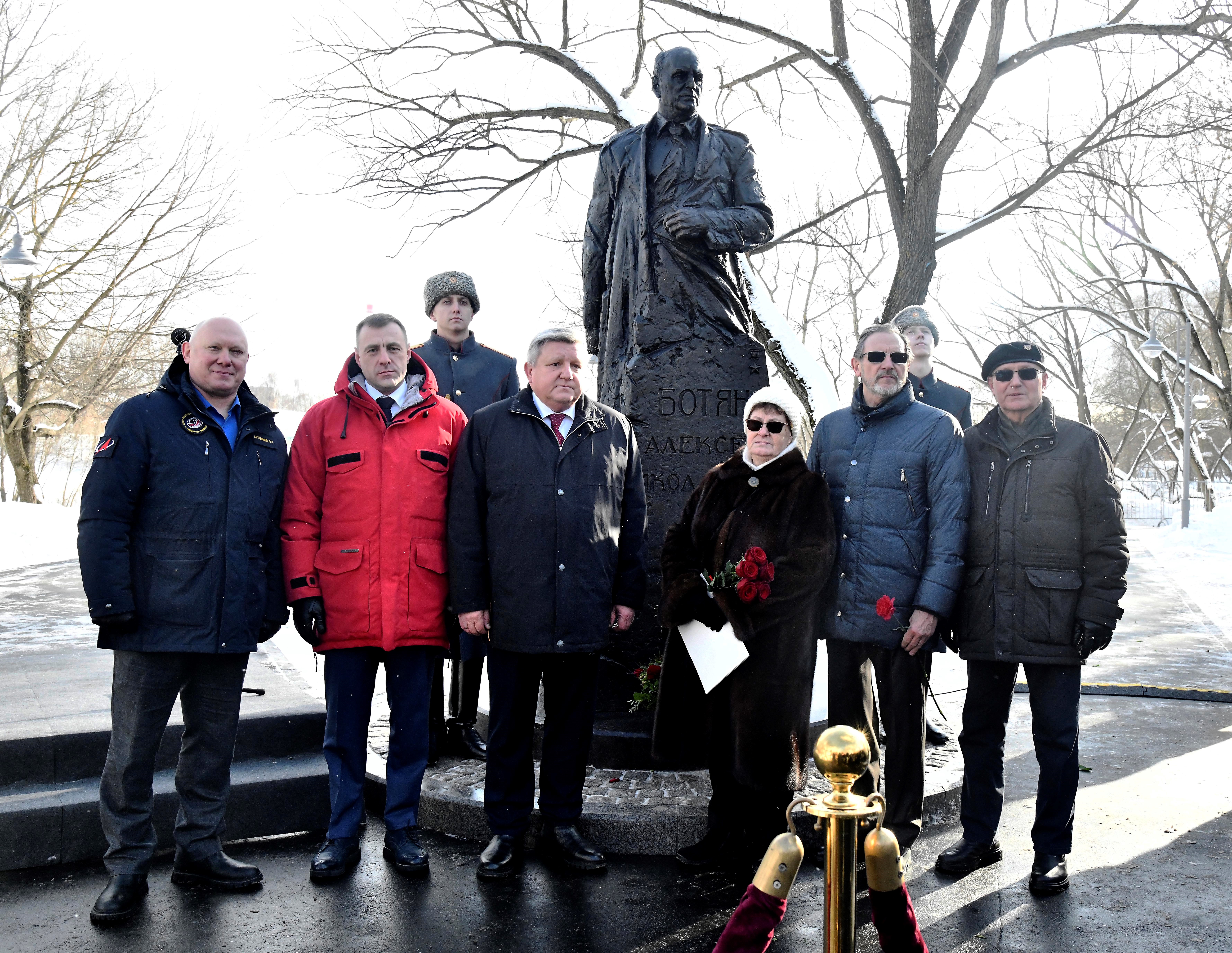 Об открытии монумента Герою Российской Федерации Алексею Николаевичу Ботяну
