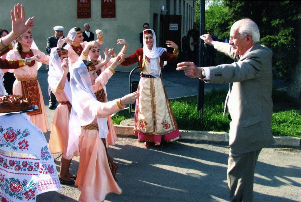 В родном Ростове-на-Дону Геворка Вартаняна всегда встречали как самого дорогого человека